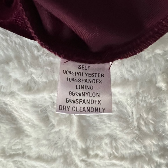 NWT re:named Velvet Halter Top Burgundy ~ small - Picture 12 of 12